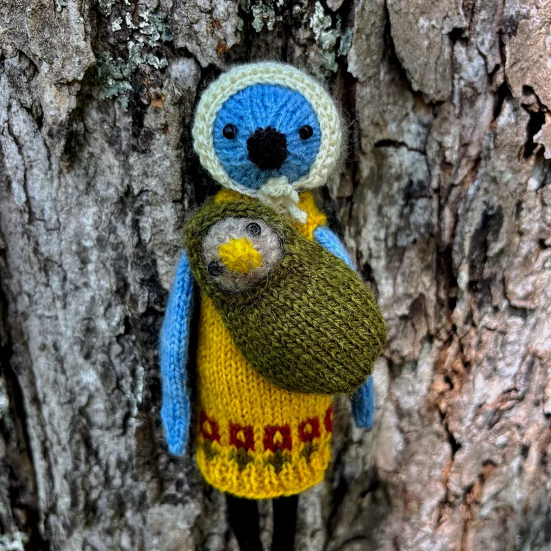Bluebird and Swaddled Nestling Pattern