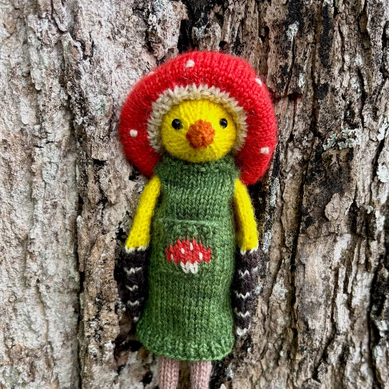 Goldfinch Amanita Pattern